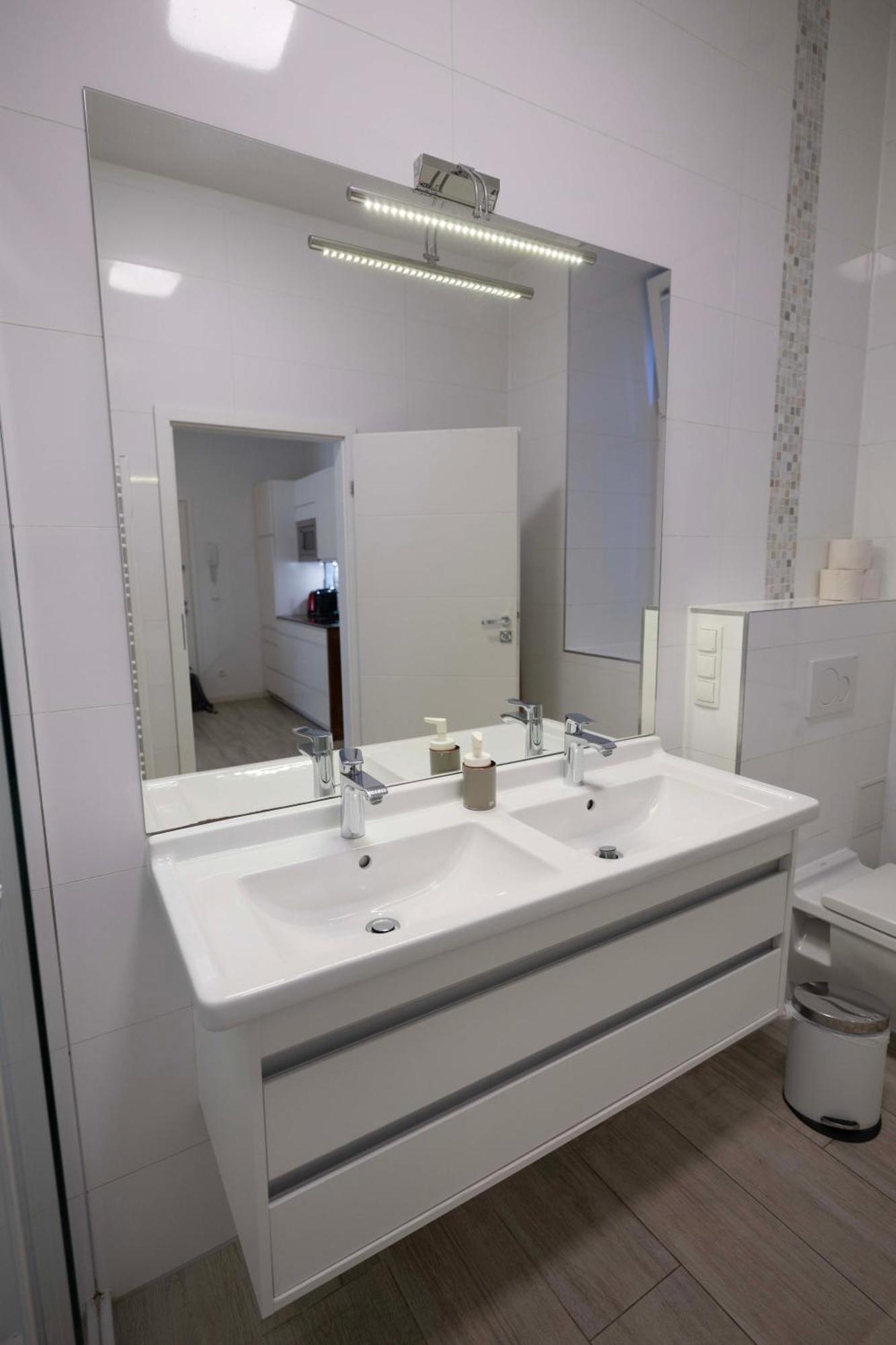 Easy Flat Mariahilf City Living Виена Екстериор снимка